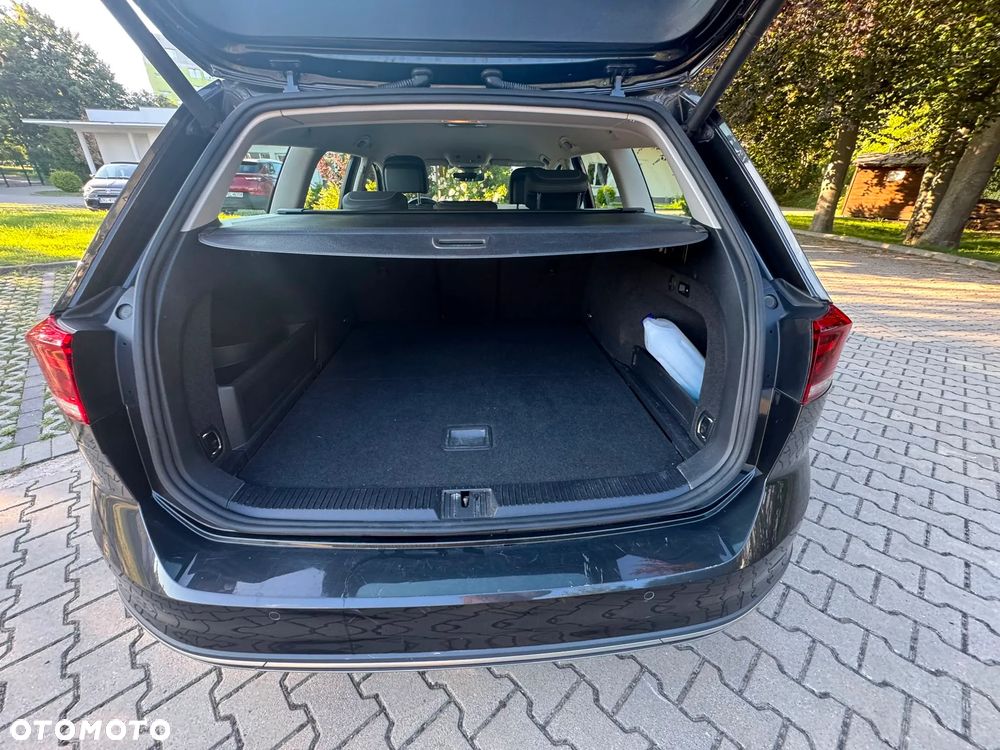 Volkswagen Passat Alltrack - 14