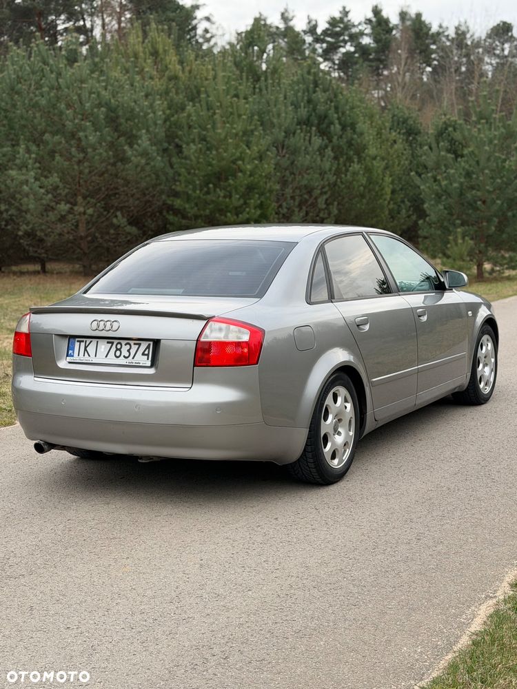 Audi A4 Limousine 2 - 10