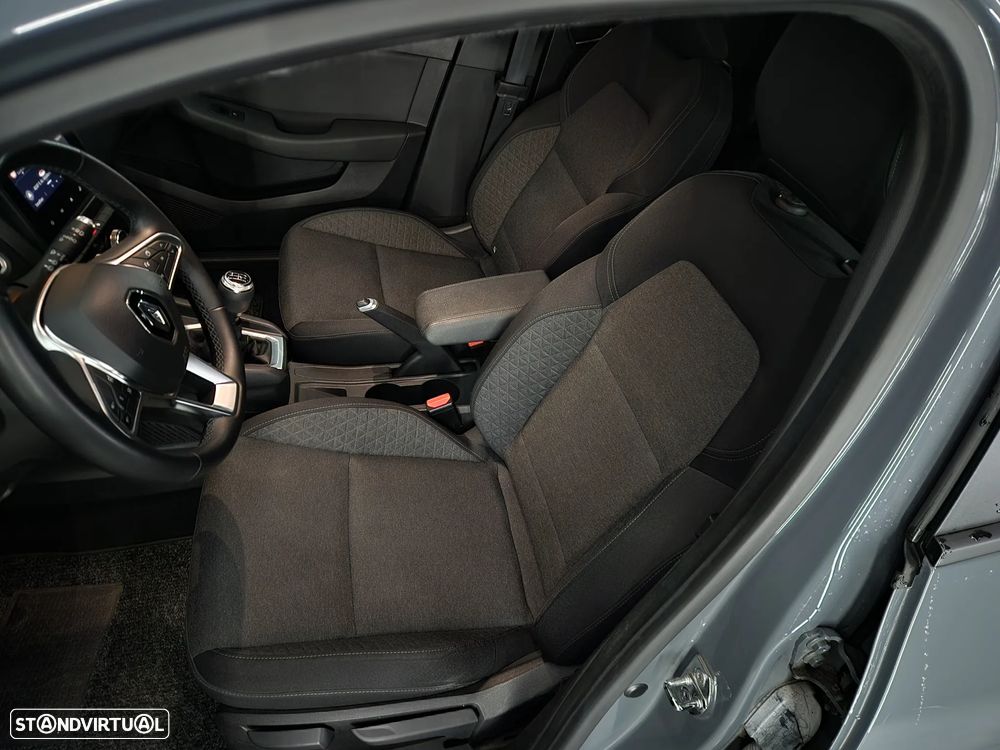 Renault Clio 1.0 TCe Exclusive - 8