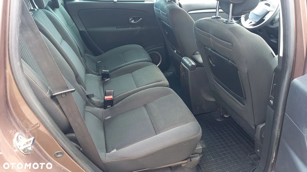 Renault Grand Scenic - 13