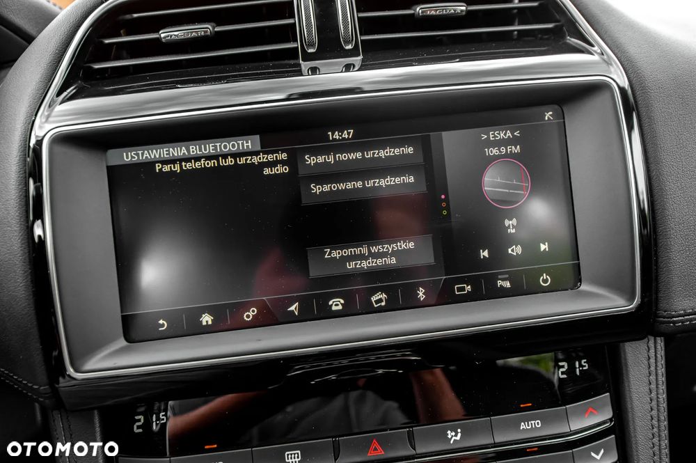 Jaguar F-Pace D200 AWD R-Dynamic S - 29
