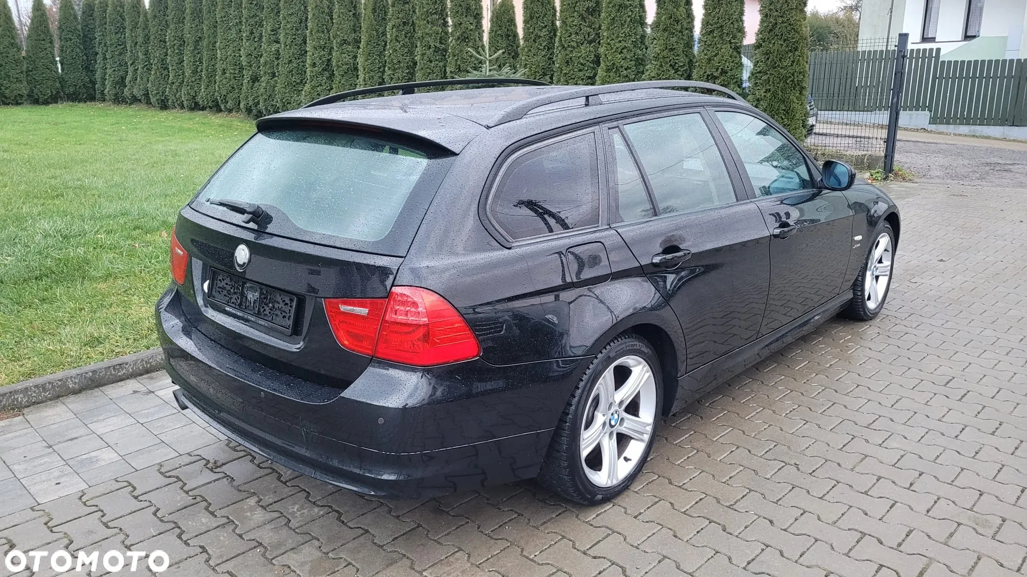 BMW Seria 3 320d xDrive DPF Touring - 3