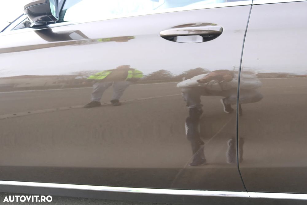 Mercedes-Benz E 220 d 4Matic 9G-TRONIC Avantgarde - 9