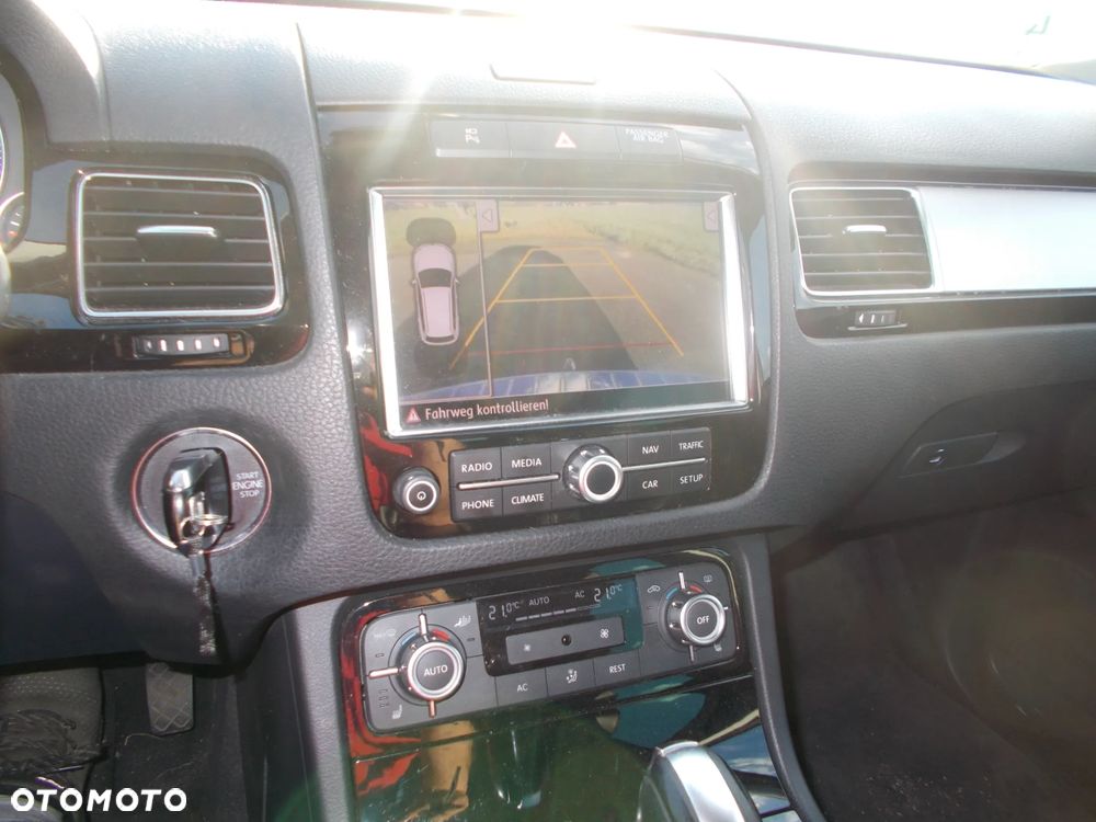 Volkswagen Touareg 3.0 V6 TDI Blue Motion DPF Automatik - 17