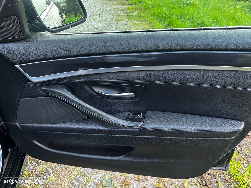 BMW 520 d Line Luxury Auto - 38