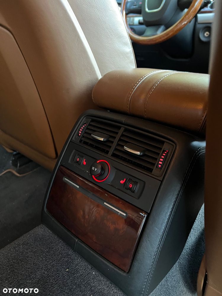 Audi A8 4.2 TDI L Quattro - 24