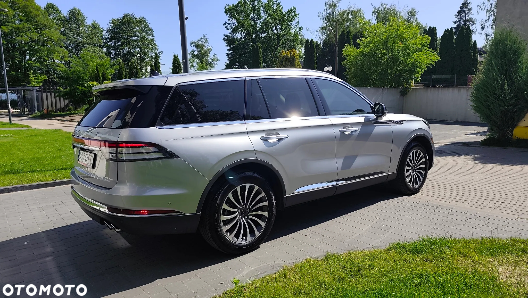 Lincoln Aviator - 21