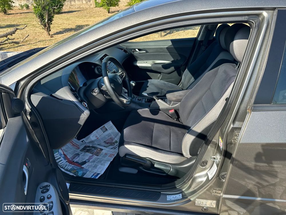 Honda Civic 1.4 Comfort - 10