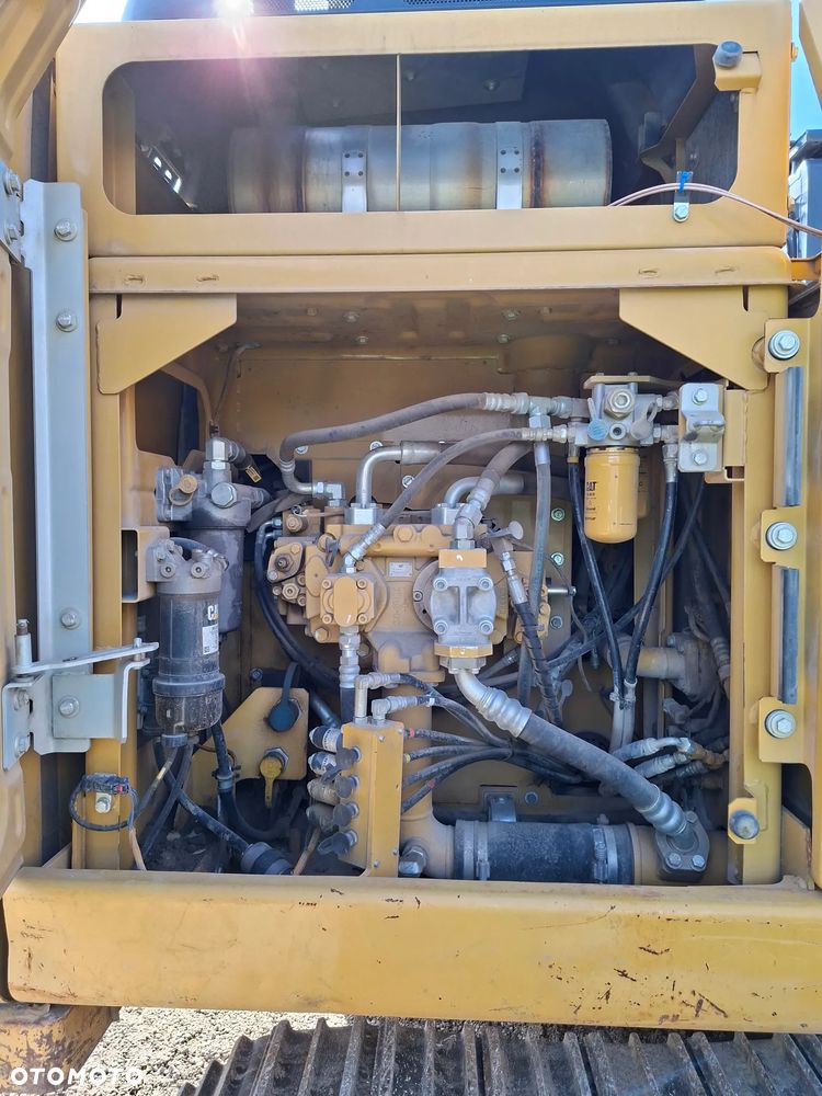 Caterpillar CAT 320 EL - 24