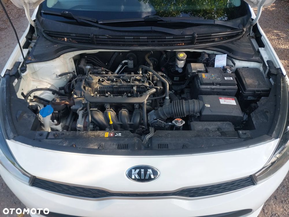 Kia Rio - 24