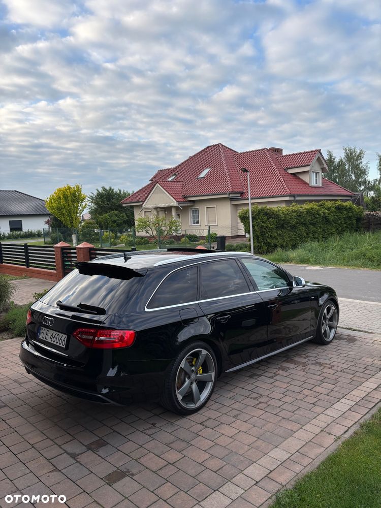Audi A4 Avant - 11