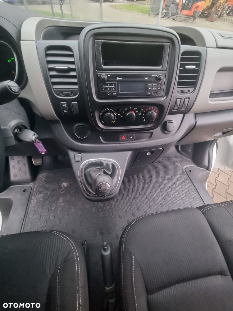 Renault Trafic - 17