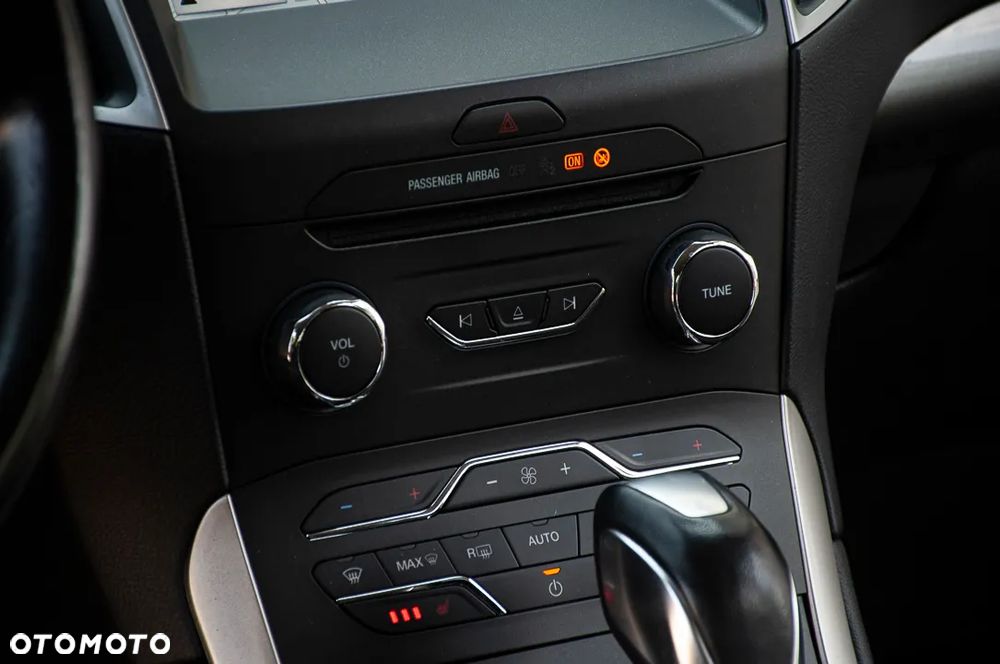 Ford S-Max - 33