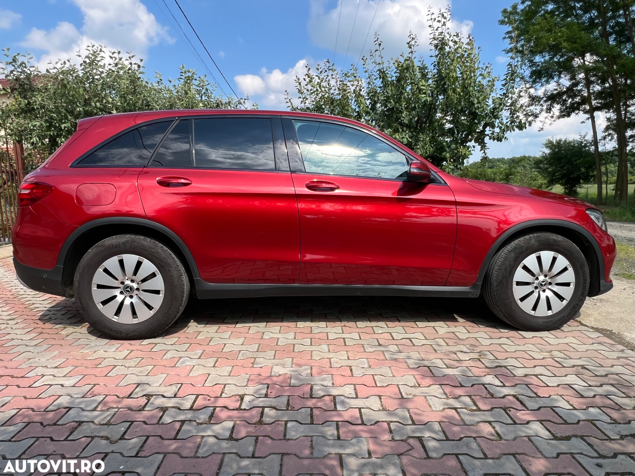 Mercedes-Benz GLC 250 4MATIC - 4