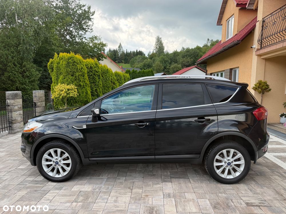 Ford Kuga 2.0 TDCi 2x4 Titanium - 41