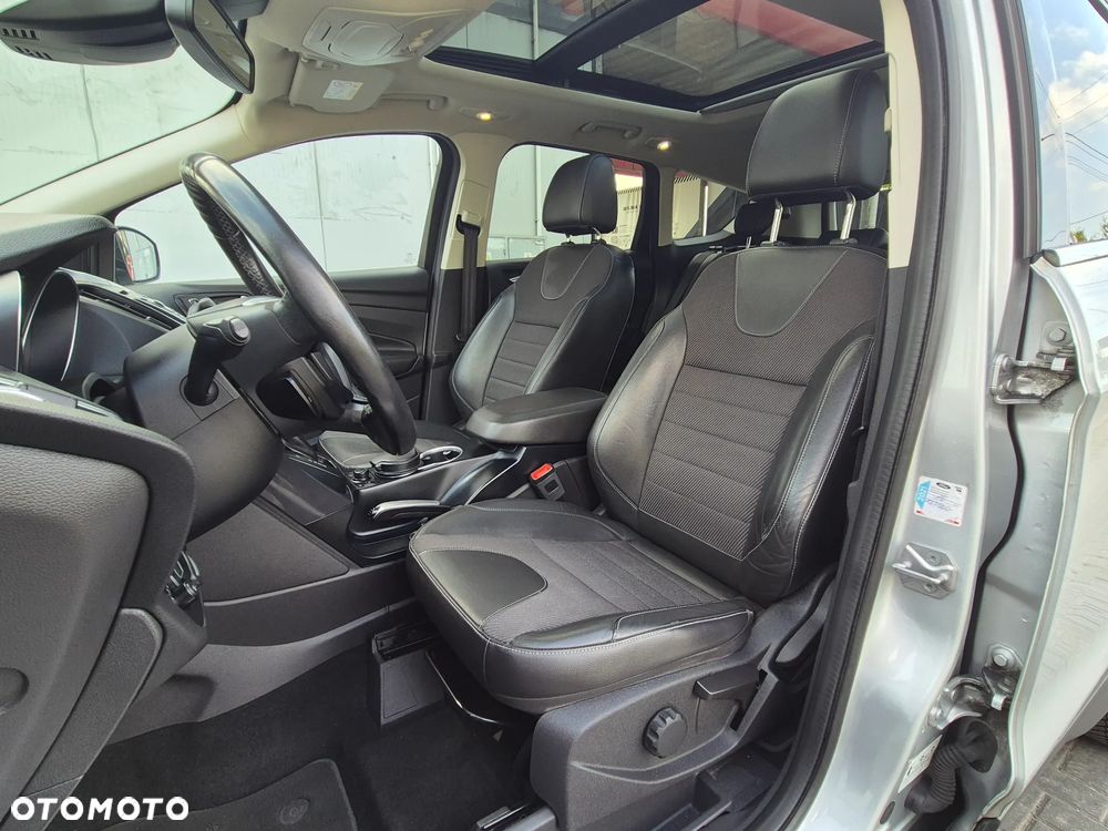 Ford Kuga 2.0 TDCi 4x4 Titanium - 24
