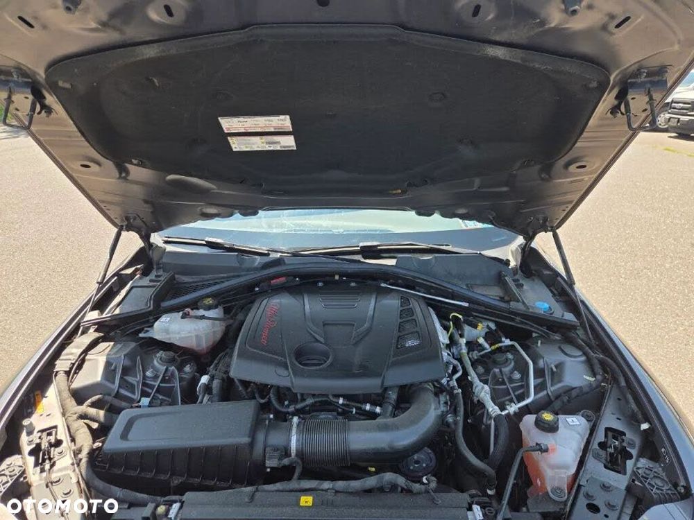 Alfa Romeo Giulia 2.0 Turbo TI Q4 - 12