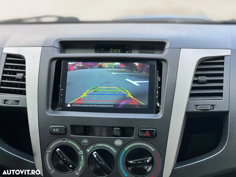 Toyota Hilux - 6