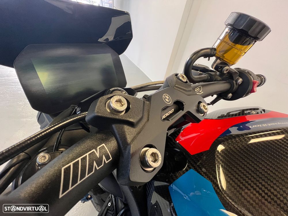 BMW M 1000 R M Competition - Carbon / Akrapovic - 35