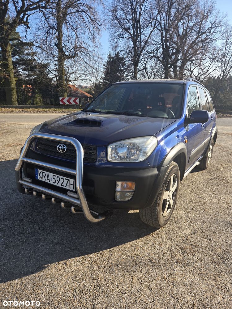 Toyota RAV4 - 1