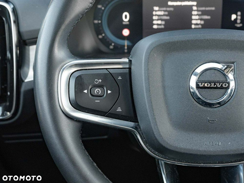 Volvo XC 40 B3 Core - 17