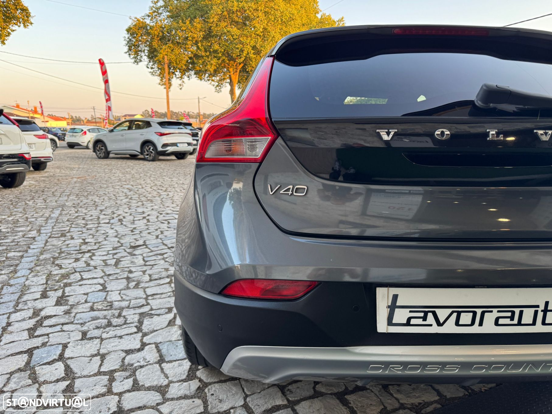 Volvo V40 Cross Country 1.6 D2 Momentum - 26