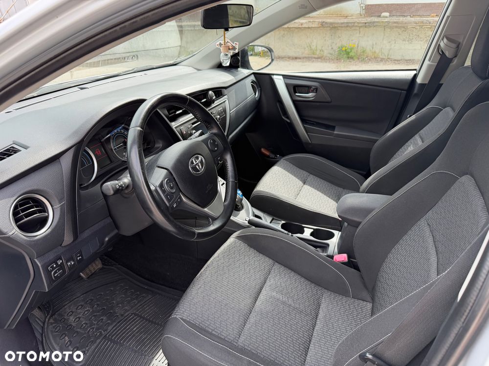 Toyota Auris - 9