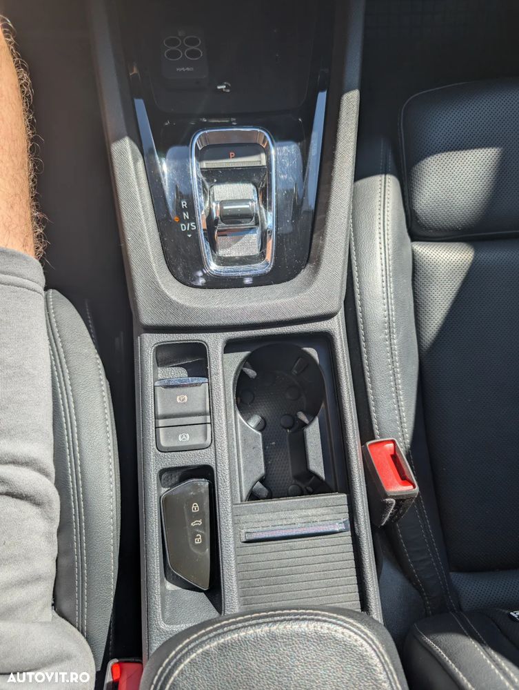 Skoda Octavia Combi 2.0 TDI DSG Exclusive Plus - 5