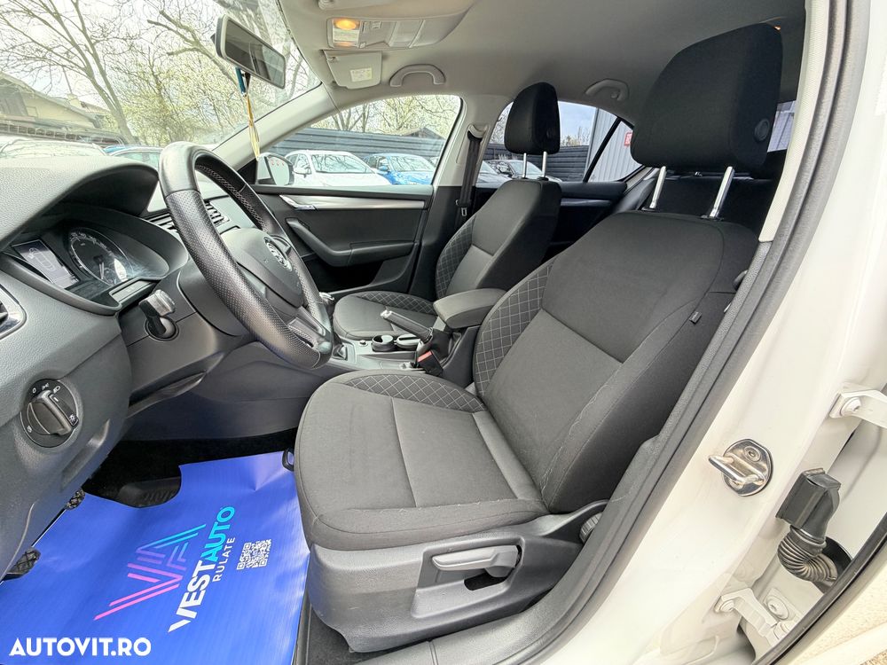 Skoda Octavia 1.6 TDI Active - 23