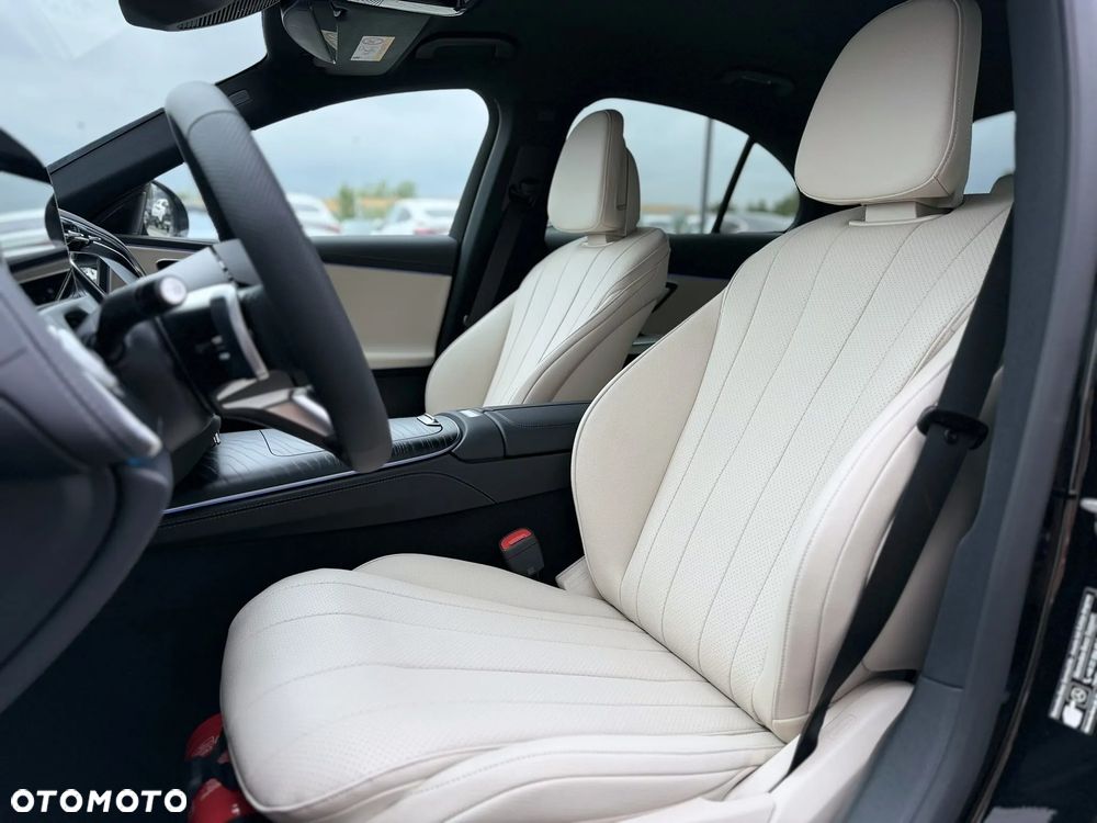 Mercedes-Benz Klasa E 200 4Matic 9G-TRONIC AMG Line NIGHT Edition - 23