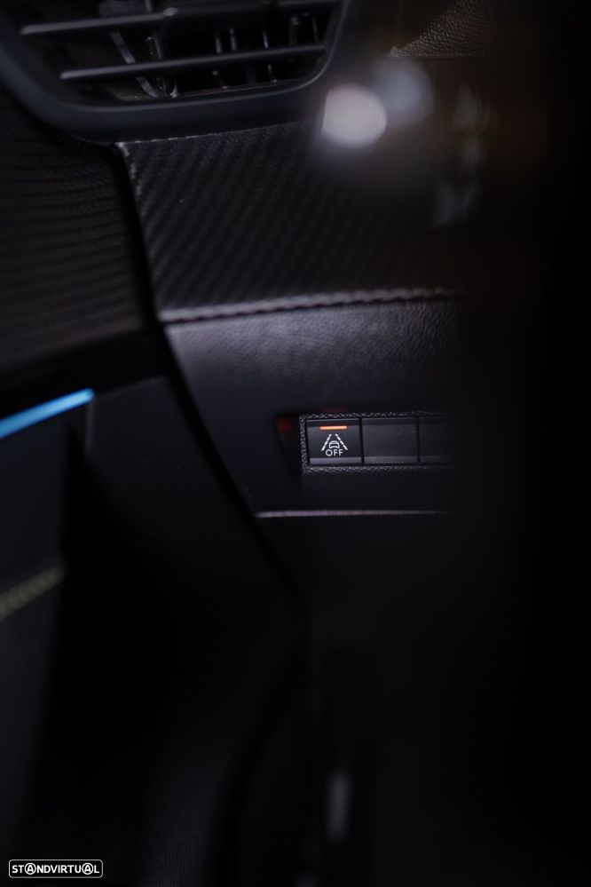 Peugeot 208 1.2 PureTech GT Line - 51