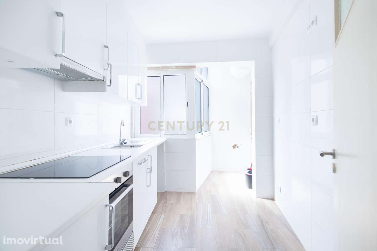 Apartamento T2 Totalmente Remodelado | Moscavide, Lisboa - Grande imagem: 5/25