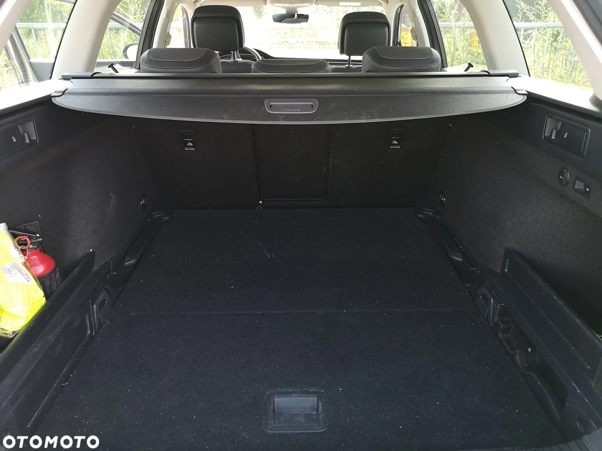 Volkswagen Passat - 32