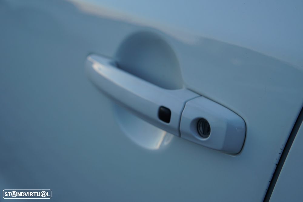 Suzuki Vitara 1.6 VVT GLX - 13