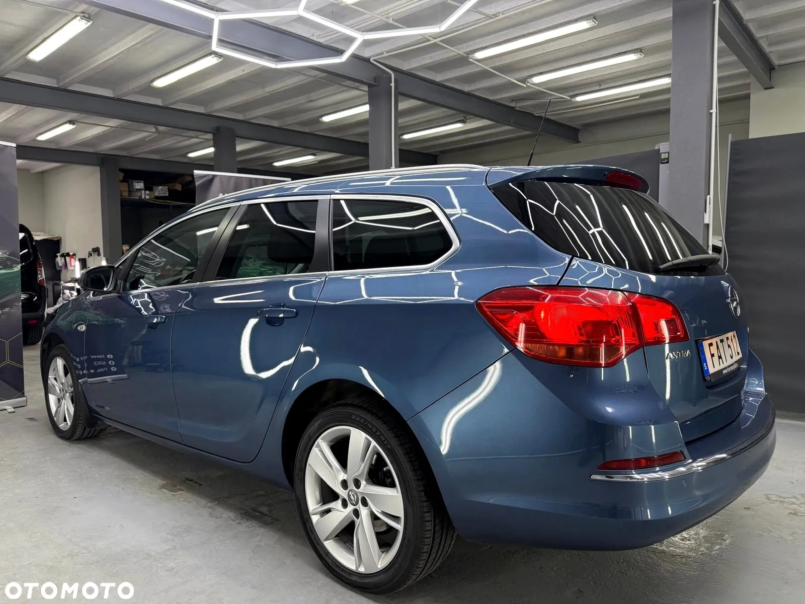 Opel Astra 1.4 Turbo Sports Tourer - 8