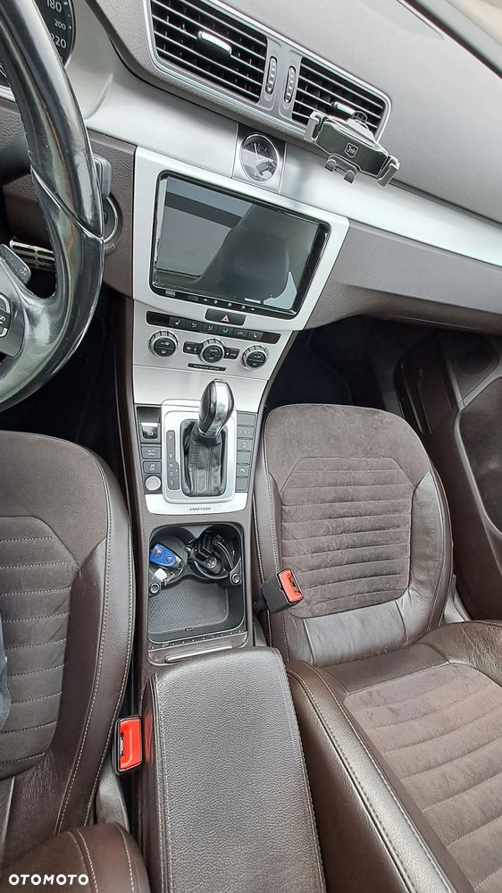 Volkswagen Passat 2.0 TDI Highline DSG - 6