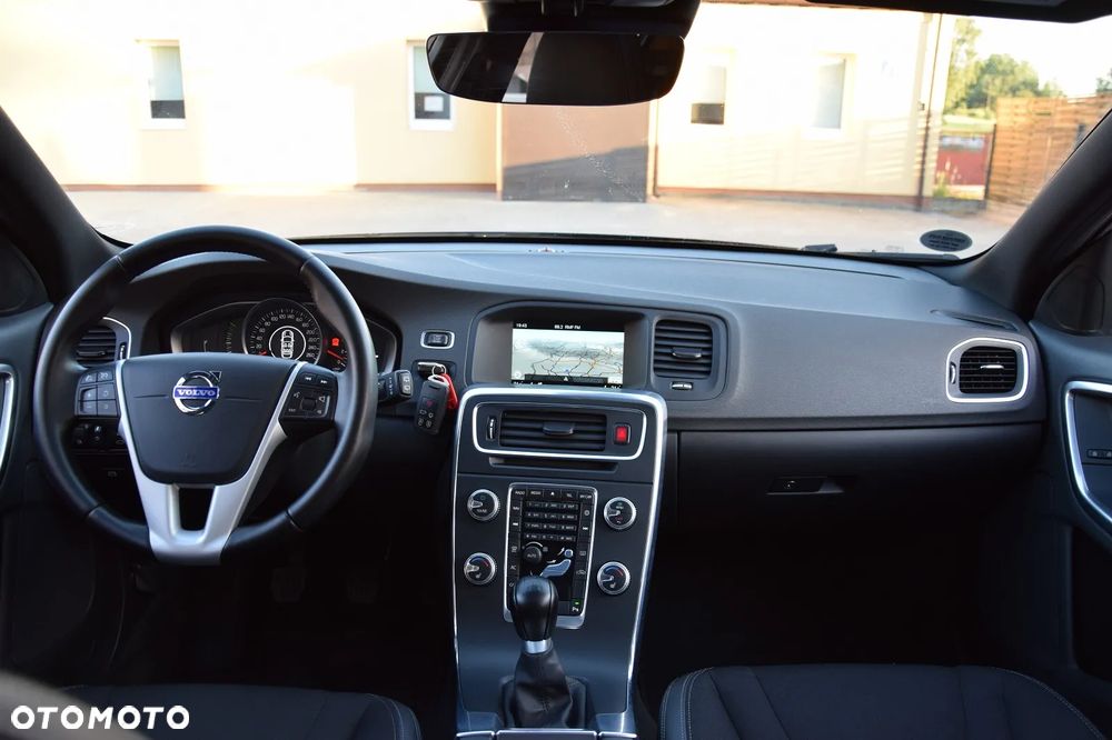 Volvo V60 D4 Edition Pro - 26