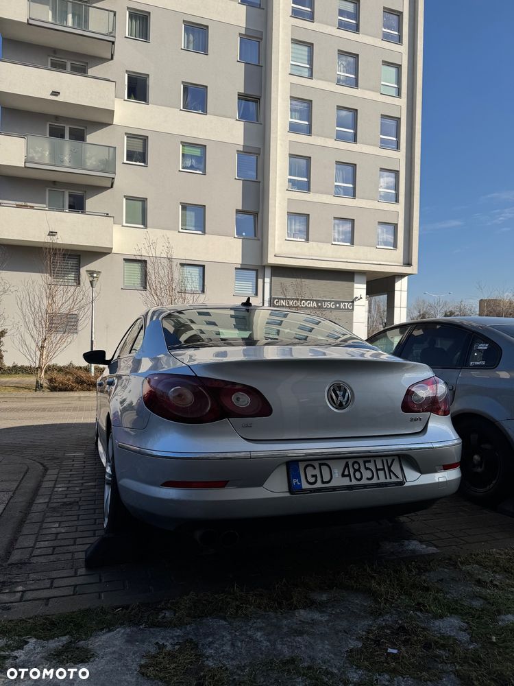 Volkswagen Passat 2.0 TSI Automatik R-Line Edition - 4