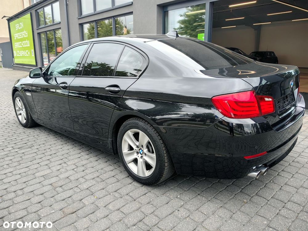 BMW Seria 5 525d - 5