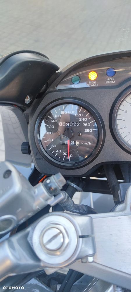 Honda VFR - 7