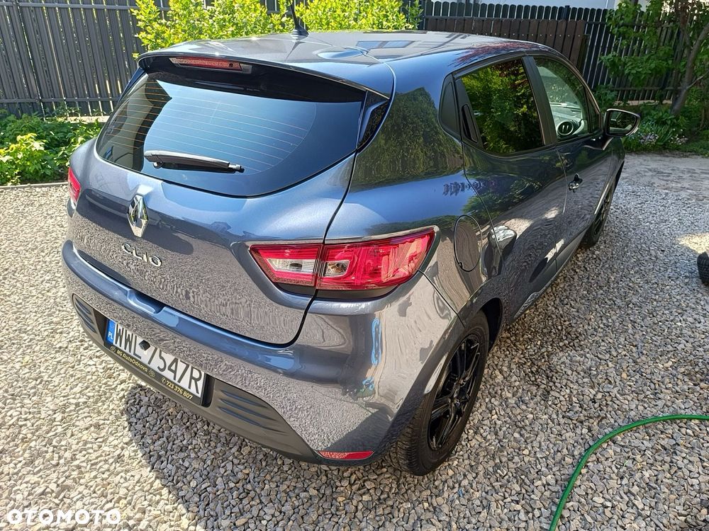 Renault Clio - 8