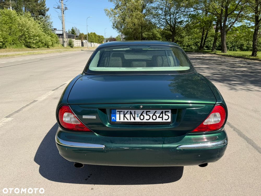 Jaguar XJR 4.2 - 6