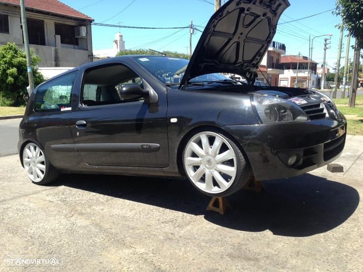 Renault Clio 1.5 dCi Dynamique S - 3