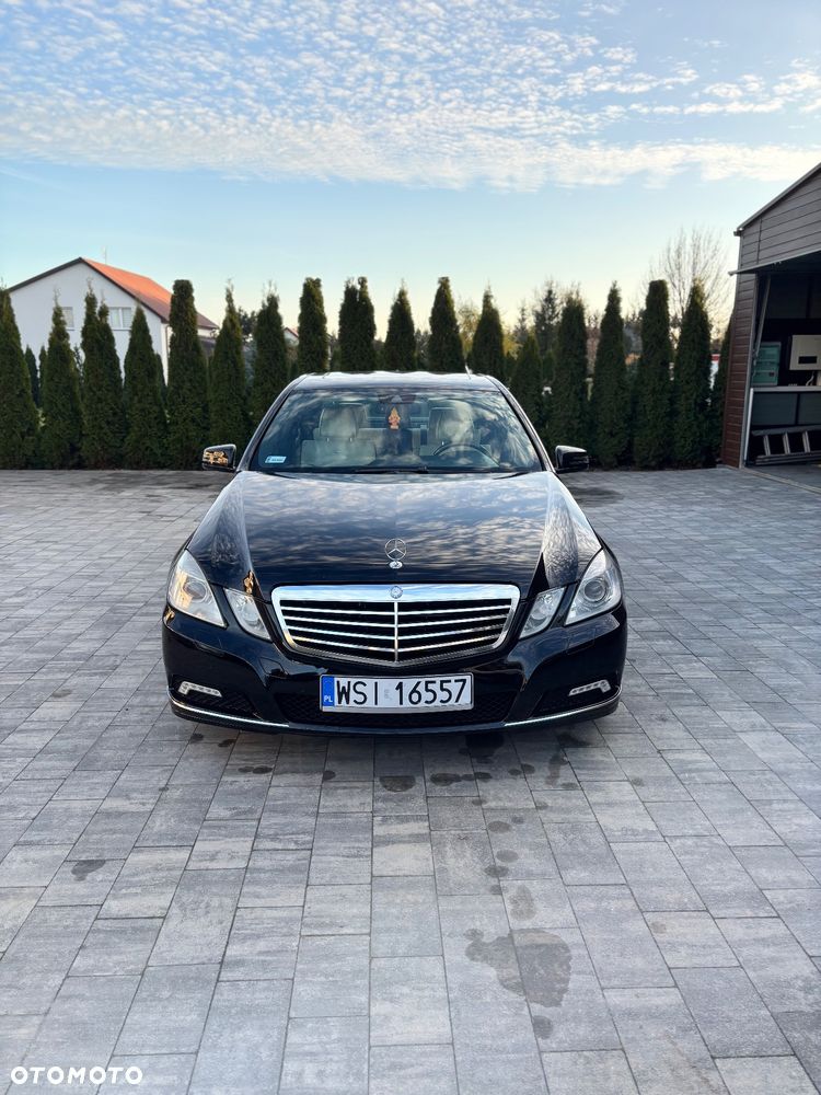 Mercedes-Benz Klasa E 350 CDI BlueEff Avantgarde - 3