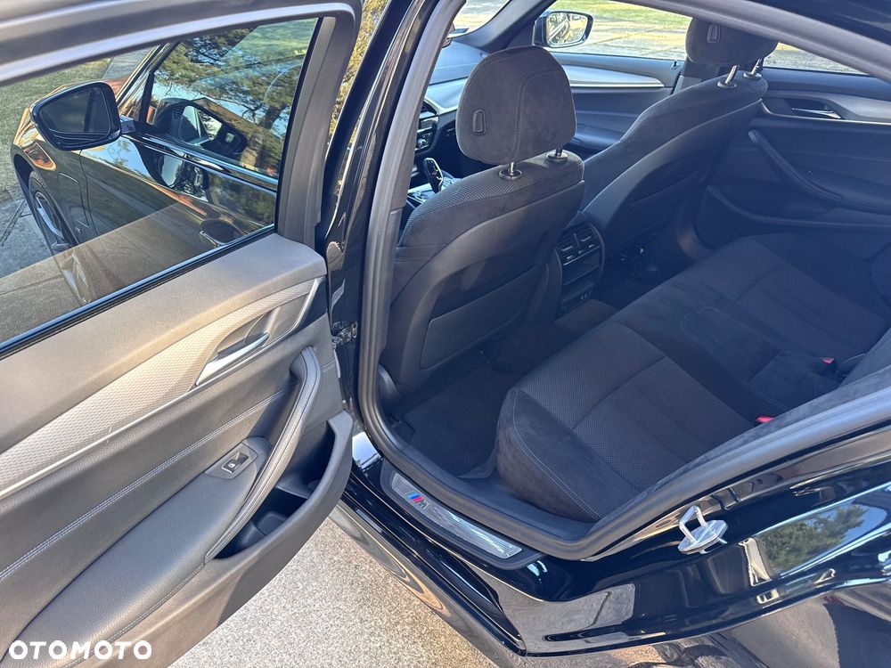 BMW Seria 5 530e iPerformance xDrive M Sport sport - 15