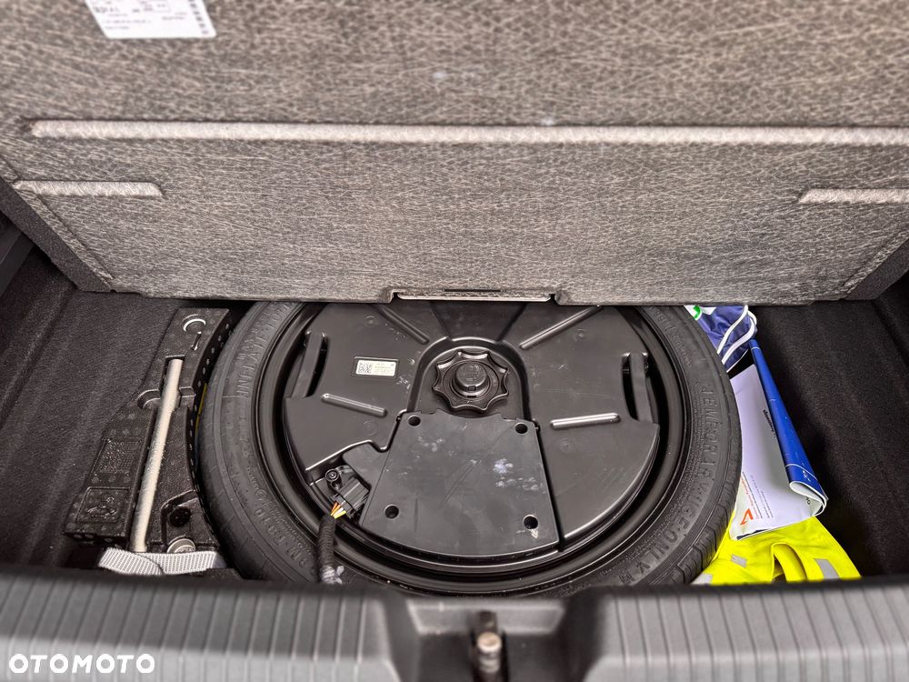 Volkswagen Golf - 14