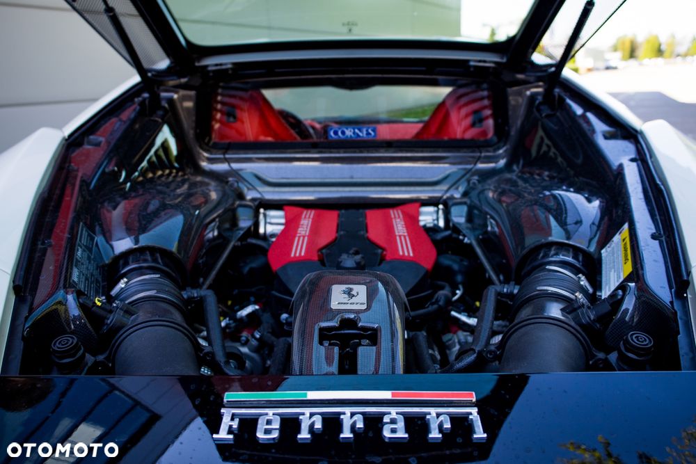 Ferrari 488 - 18