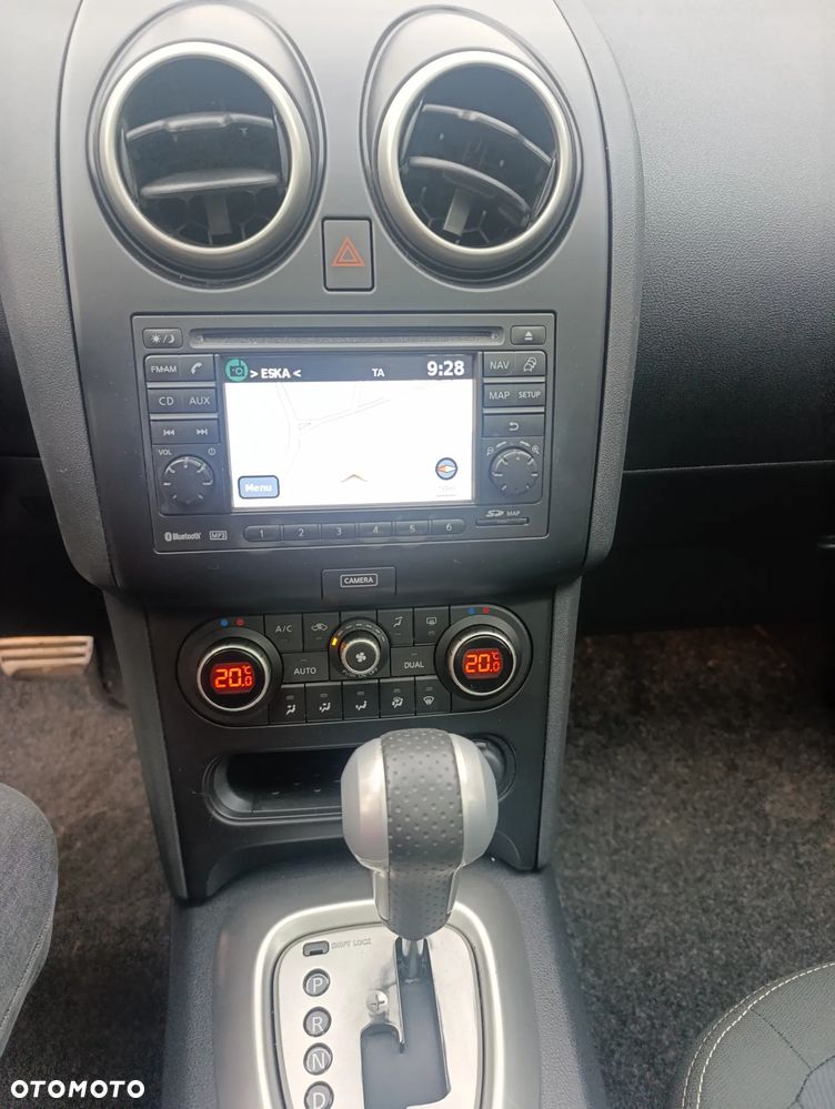 Nissan Qashqai 2.0 dCi 4x4 Tekna Premium - 11