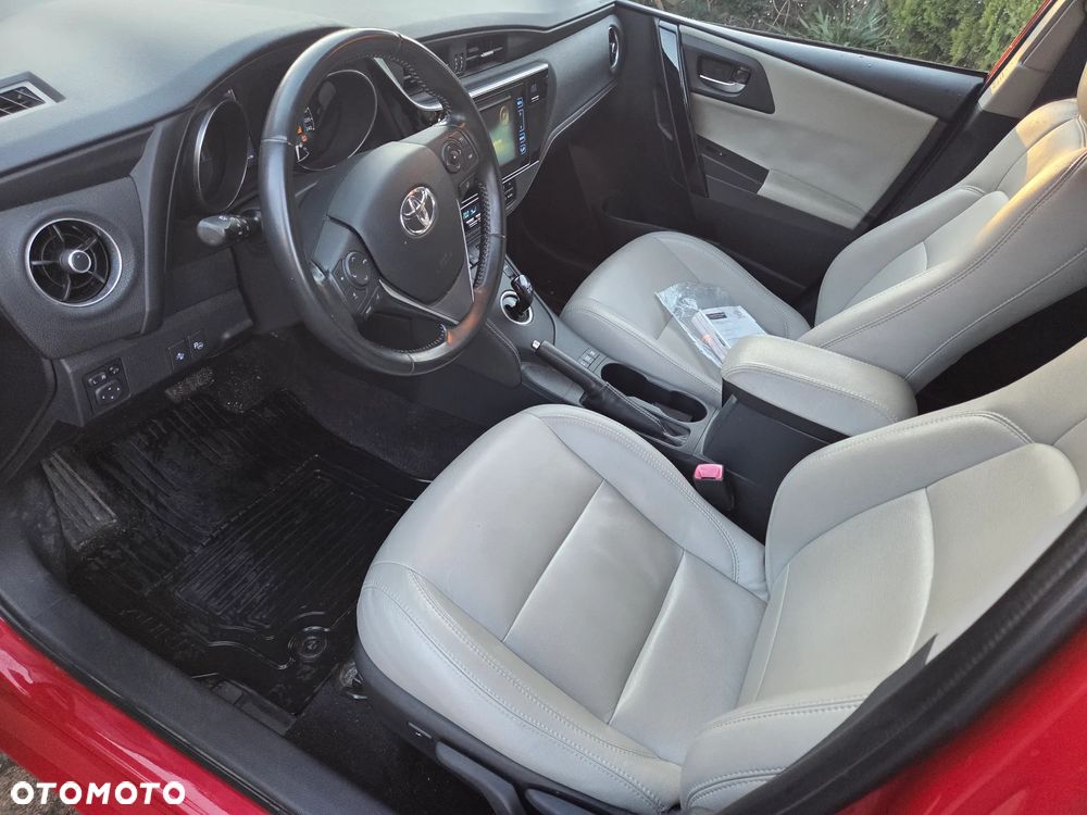 Toyota Auris - 7
