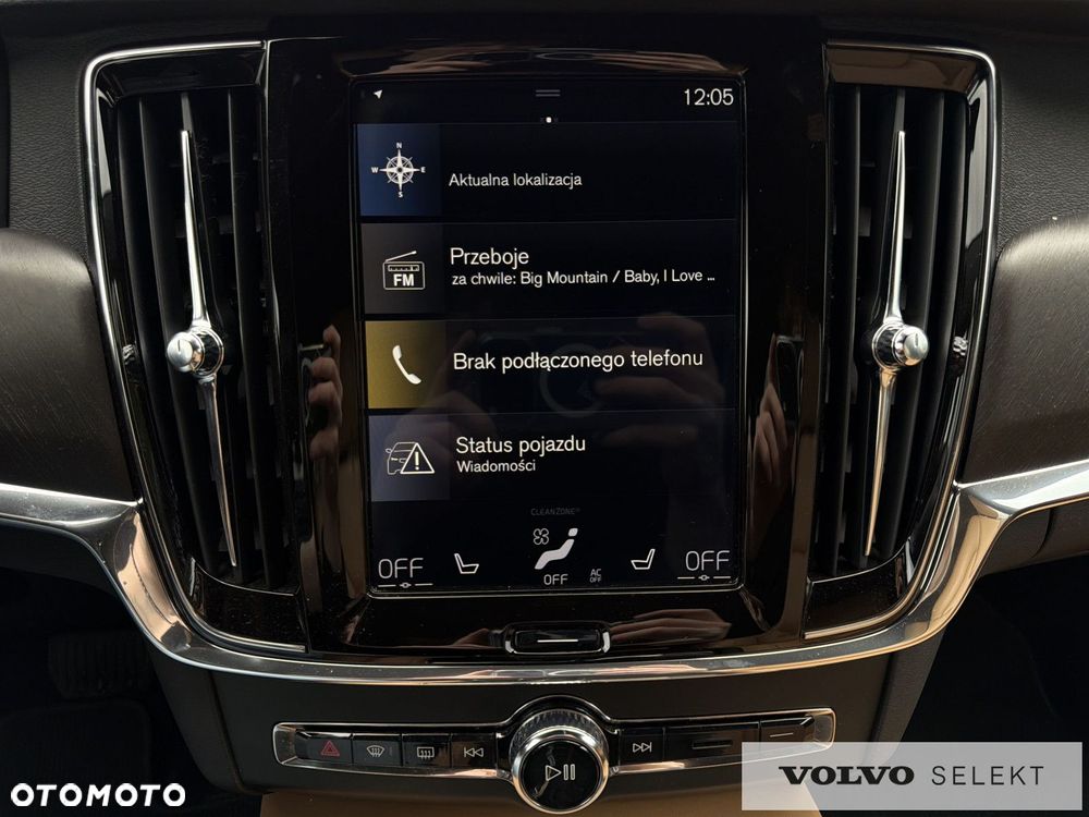 Volvo V90 Cross Country - 18